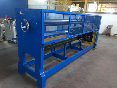 3200x400 mm Cardboard Cutting Machine - 3