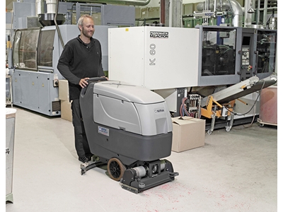 BA/CA 551 Bürsten Akku-Schiebbodenreinigungsmaschine - 3