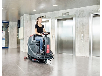 AS 530 R Fırça Motorlu Binicili Zemin Yıkama Makinası - 3