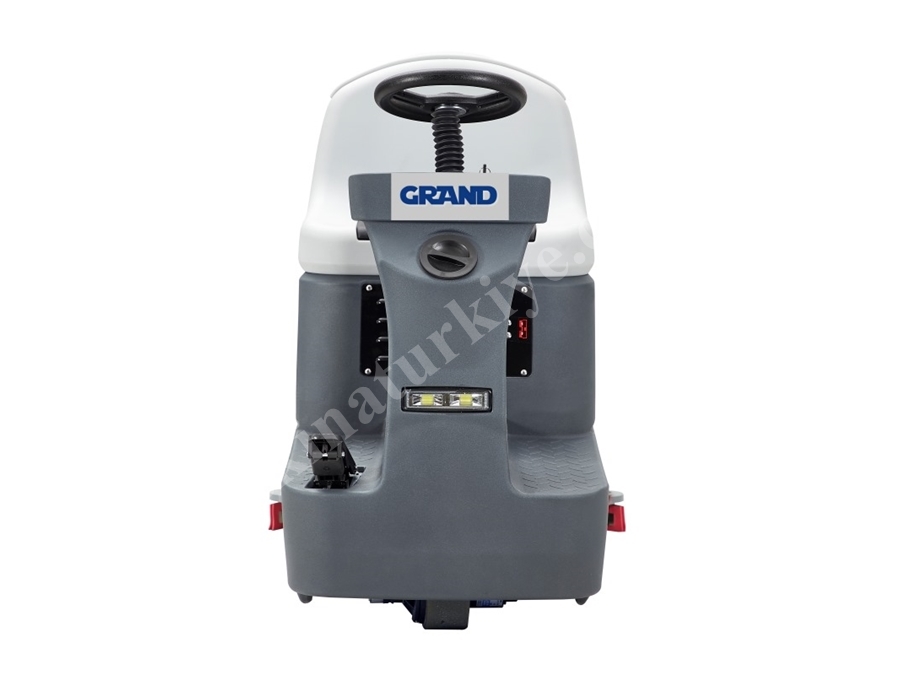 E 531 R Binicili Zemin Yıkama Makinası