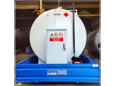 Réservoir de carburant de 15 000 litres avec système de débordement à 50 % de capacité - 7