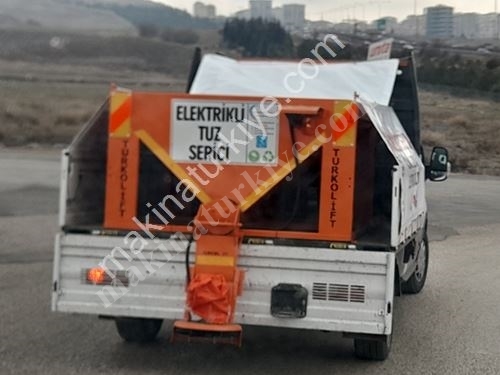 8 m³ Electric Salt Spreader Road Maintenance Vehicle