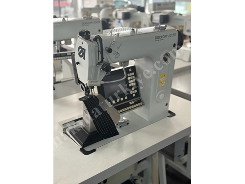 550-16-23 Automatic Sleeve Attaching Machine