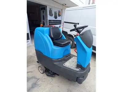 Riding Floor Cleaning Machine 