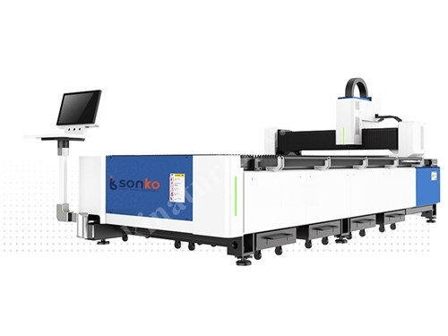 3 kW 3000x1500 mm Fiber Laser Metal Cutting Machine