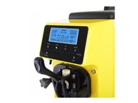 Einzelnarmige Digitale 6-Liter-Gelbe Eismaschine mit Zylinder - 1