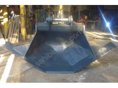 Excavator Trapezoidal Bucket - 1