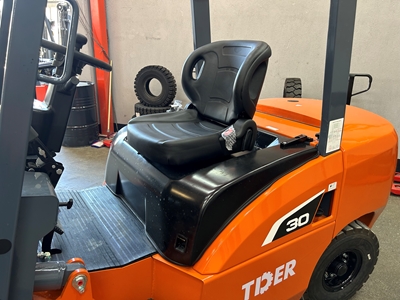 Chariot élévateur diesel Xinchai Euro 3 de 4800 mm Tider - 2