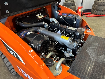 Chariot élévateur diesel Xinchai Euro 3 de 4800 mm Tider - 9