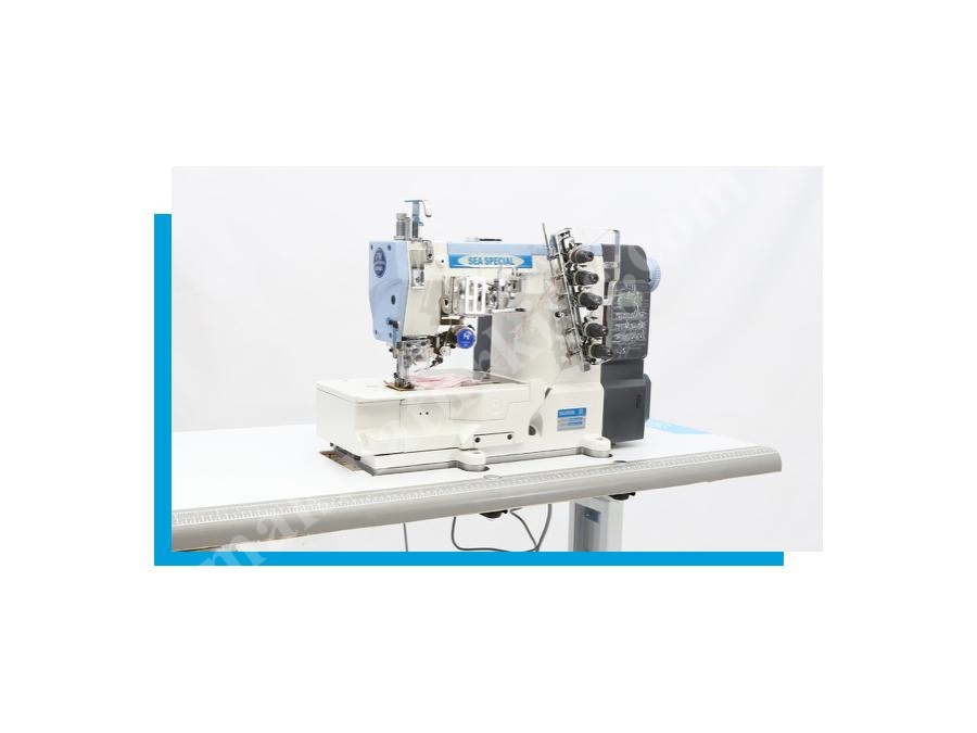 W500 Ut 3 İğneli İp Kesmeli Etek Reçme Makinası