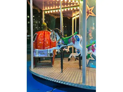 Rentable Carousel with 12 Seats