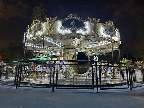 Rentable Carousel with 16 Seats