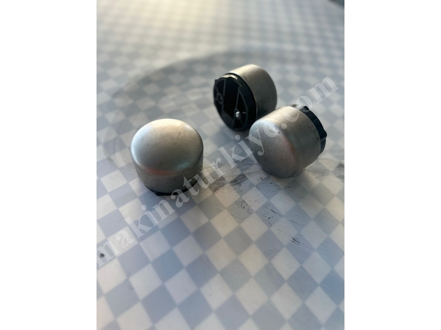 Pulling Attachment Machine Cup Piston