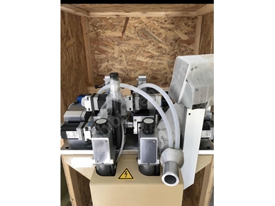 Full Electronic Sock Toe Closing And Sewing Machine - 1