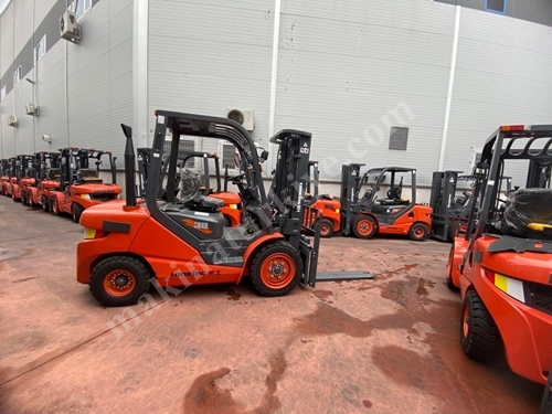 4500 Mm 3.0 And 3.5 Ton Triple Mast Diesel Forklift