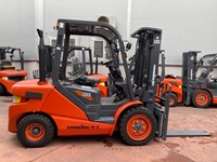 4500 Mm 3.0 And 3.5 Ton Triple Mast Diesel Forklift - 4