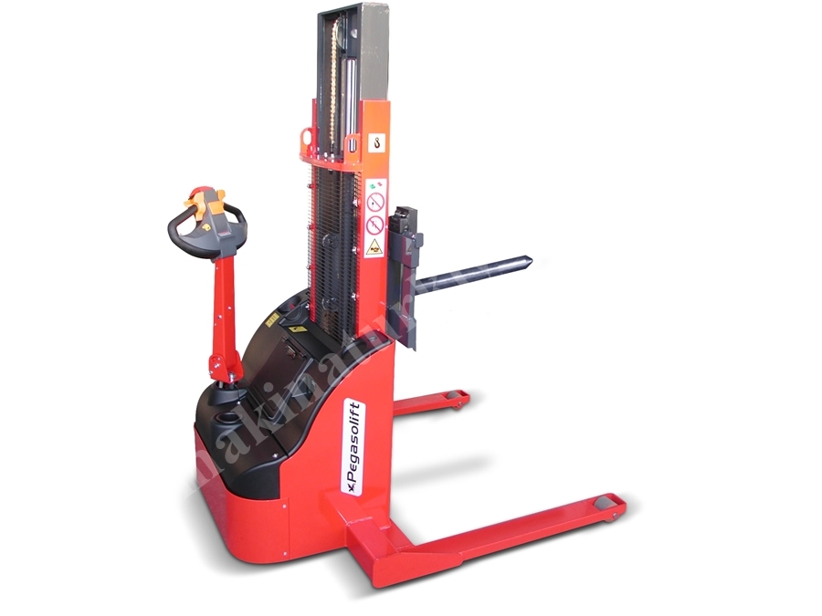 1.6 Meter Electric Battery Stacker