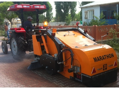 Marathon 1600 Lt Tractor-Pulled Type Road Sweeper Machine - 0