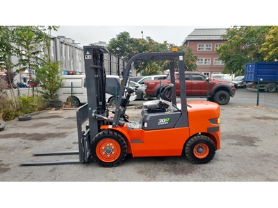 3 Ton 4.80 Triplex Lityum-İon Akülü Forklift - 17