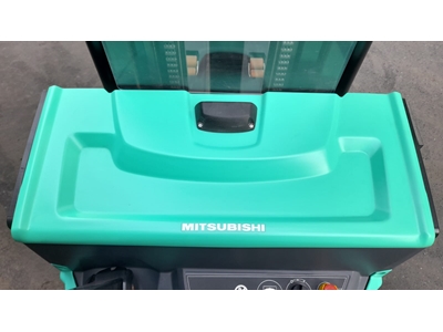 Gerbeur électrique à conducteur accompagnant et à triple mât de 1,6 tonne et 4700 mm - 13
