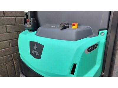 Gerbeur électrique à conducteur accompagnant et à triple mât de 1,6 tonne et 4700 mm - 4