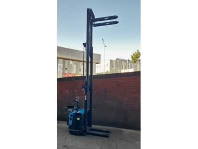 1500 Kg 4800 mm Tripleks Platformlu Akülü İstif Makinası - 15