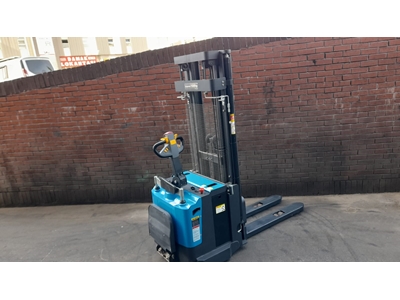 1500 Kg 4800 mm Tripleks Platformlu Akülü İstif Makinası - 5