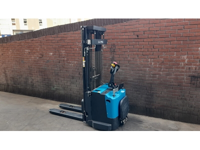 1500 Kg 4800 mm Tripleks Platformlu Akülü İstif Makinası - 8