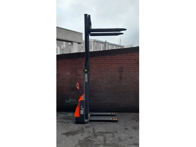 1500 Kg 3 Metre Asansörlü Tam Akülü İstifleme Makinası - 11
