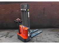 1500 Kg 3 Meter Full Electric Stacker with Elevator - 6