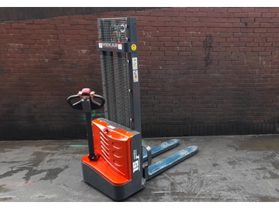 1500 Kg 3 Metre Asansörlü Tam Akülü İstifleme Makinası - 6