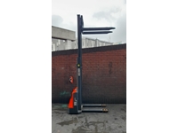 1500 Kg 3 Meter Full Electric Stacker with Elevator - 10