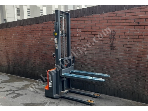 1500 Kg 3 Meter Full Electric Stacker with Elevator