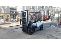 3 Ton 4700 Mm Triplex Diesel Forklift with Next Generation - 8