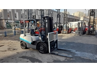 3 Ton 4700 Mm Triplex Diesel Forklift with Next Generation - 3