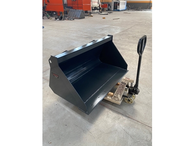 Flat Telehandler Bucket - 1