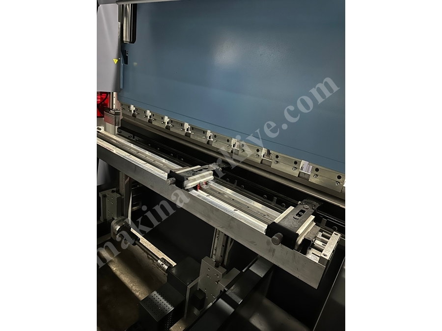 2050x60 Ton 4 Eksen Abkant Pres