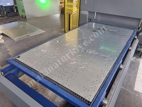 40 Kw 3000X1500 Mm Fiber Laser Metal Cutting Machine