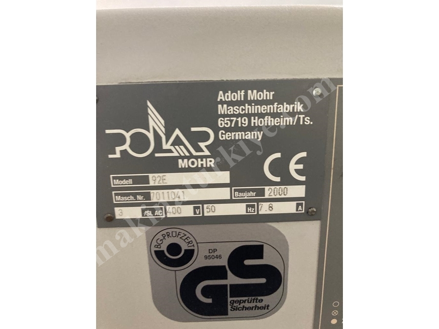 Machine de découpe de papier Polar 92 E