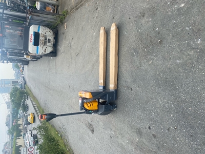 1500 Kg Lityum Akülü Denge Tekerli Transpalet - 3