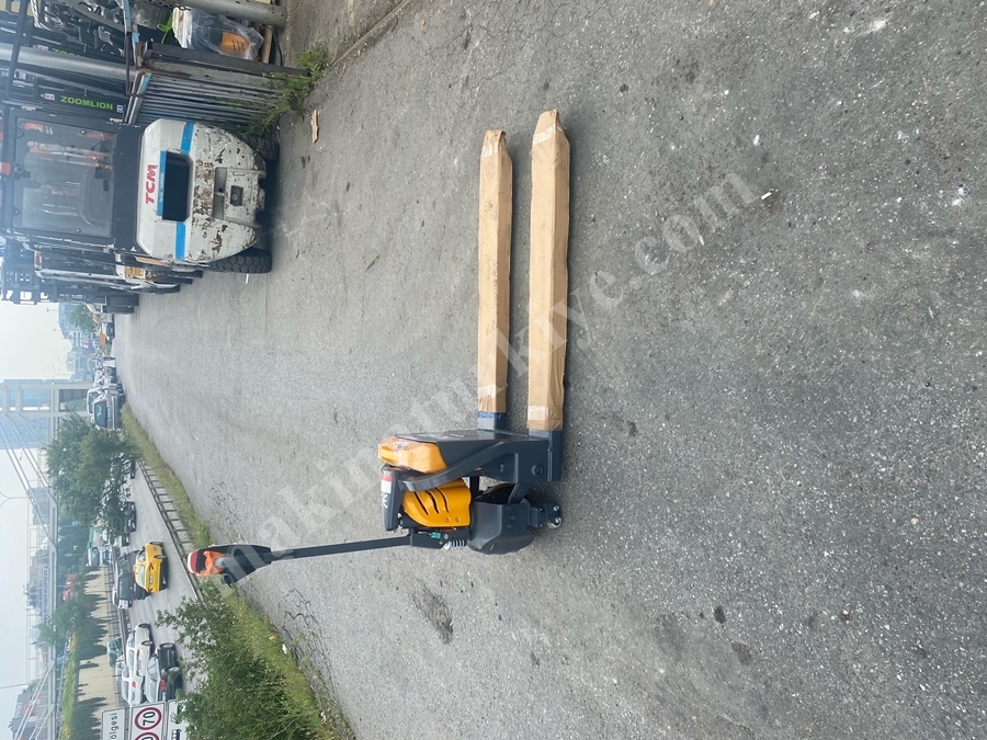 1500 Kg Lityum Akülü Denge Tekerli Transpalet