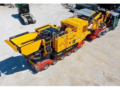 200-240 Tons / Hour Vibrating Screen Mobile Impact Crusher - 8