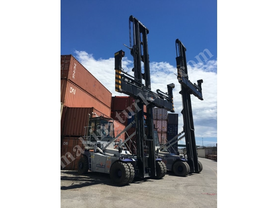 8 Ton 6x8 Empty Container Stacking Machine