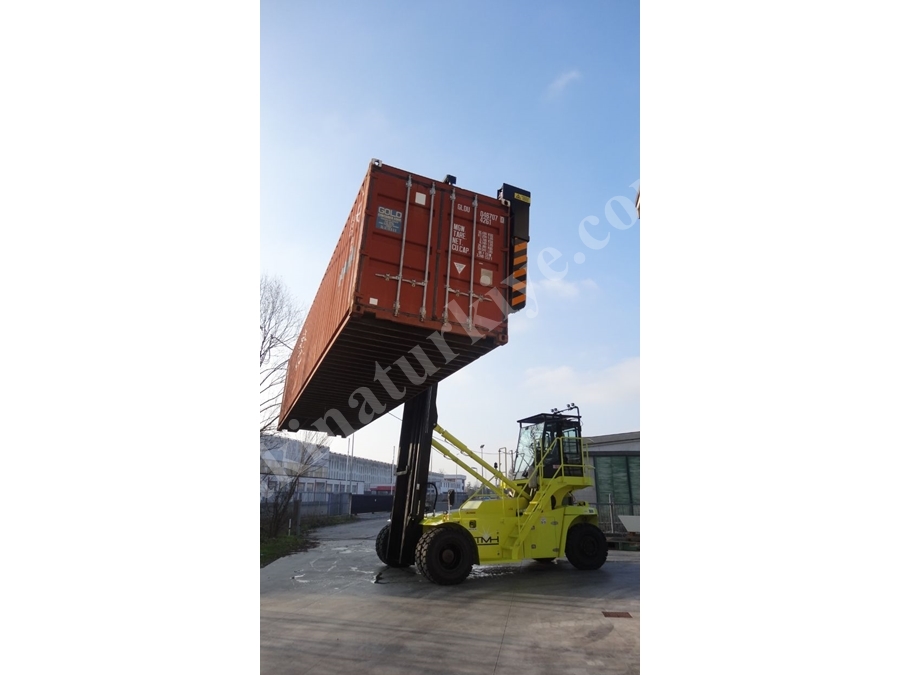 8 Ton 19040 Mm Boş Konteyner İstif Makinası