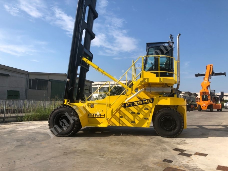9 Ton 21700 Mm Boş Konteyner İstif Makinası