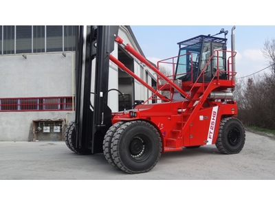 9 Ton 21700 Mm Boş Konteyner İstif Makinası - 8