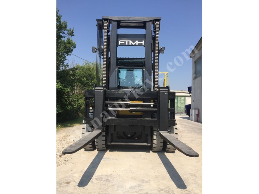 26 Ton 4000 Duplex Diesel Forklift with Elevator