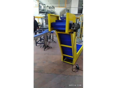 Climbing Transport Modular And PVC Stacking Conveyor  - 3
