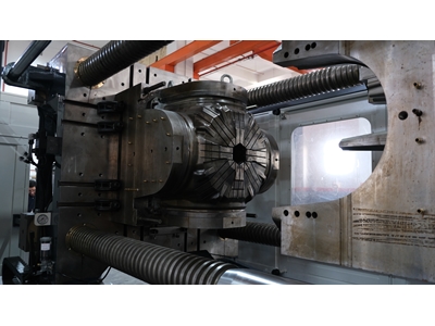 450T Plastic Injection Machine with Two Plates - 1
