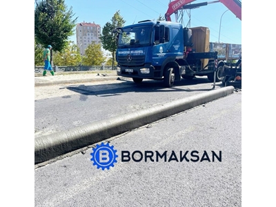 BM130 Straßenbetonbordsteinmaschine - 0